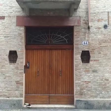 Centro Storico Via Scienze Panzió *