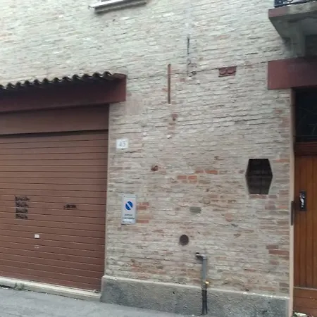 住宿加早餐酒店 Centro Storico Via Scienze 费拉拉
